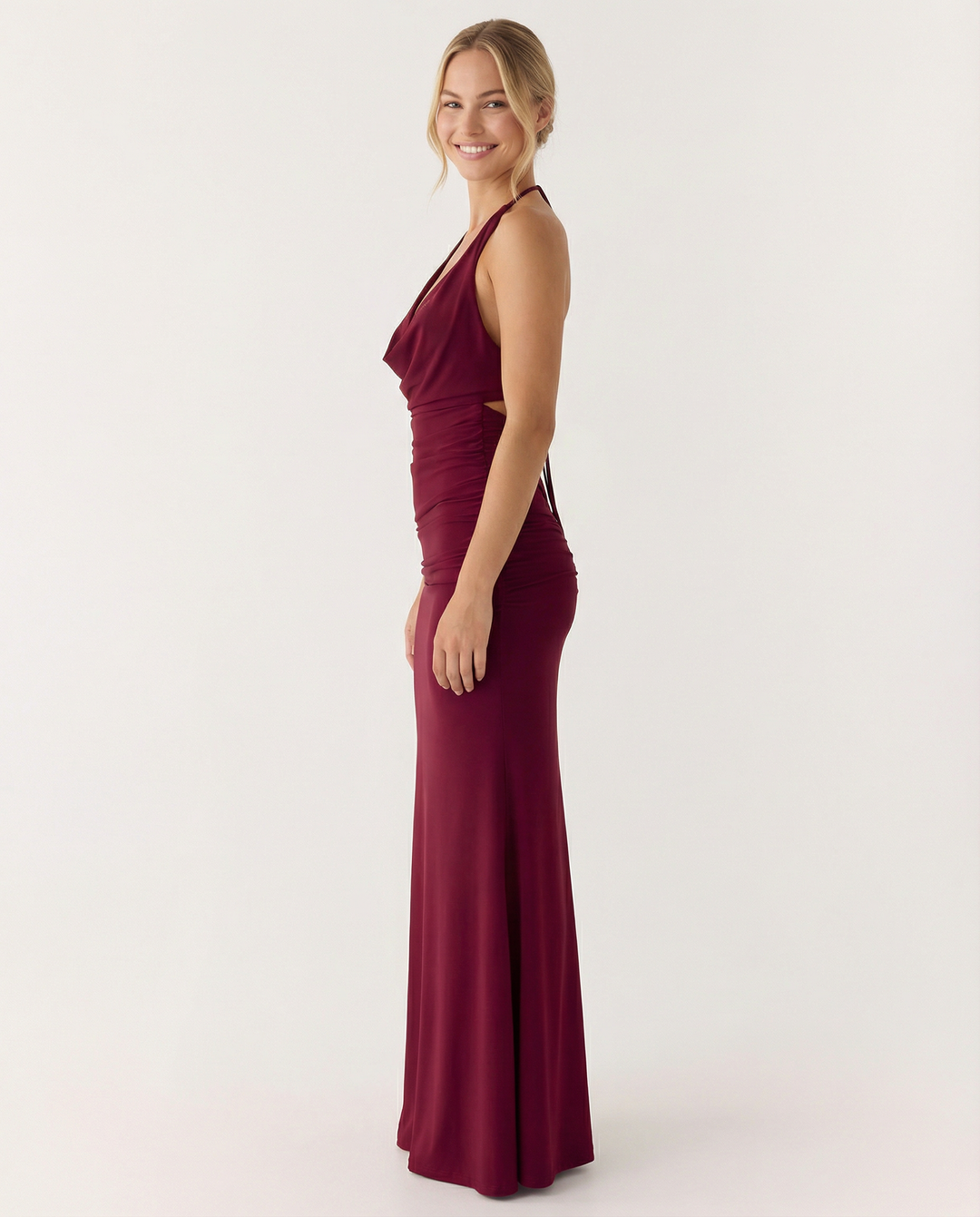 Lynette | Maxi Dress with Halter Neck and Ruched Waist